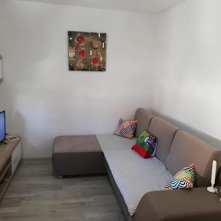 Vucko Apartment Sinj